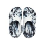Crocs Unisex-Child Classic Marbled Clogs