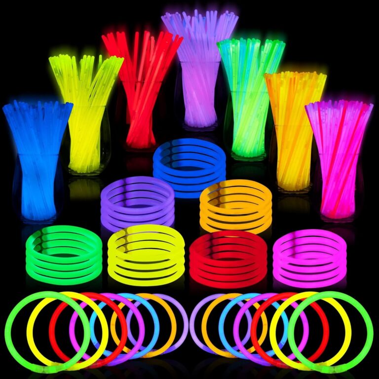 JOYIN 800 Pcs 8" Glow sticks Bulk Party Favors Pack, Neon Glow in the Dark Party Supplies, Light Up Necklaces and Bracelets with Connectors, Christmas, Halloween, Football,...