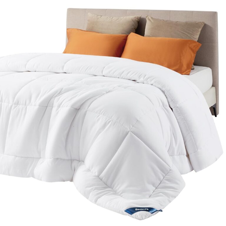 Bedsure Comforter Duvet Insert - Quilted Comforters Queen Size, All Season Duvet, GentleSoft Down Alternative Bedding, with 8 Tabs, Gifts for Women/Men, White, Queen 88 x 88 Inches