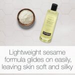 Neutrogena Body Oil Light Sesame Formula, Dry Skin Moisturizer & Hydrating Body Massage Oil, for Radiant & Healthy Looking Glow, Nourishing Bath Oil for Sheer Moisture, 250mL