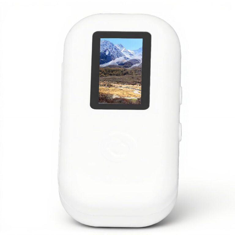 Small Wearable Camera, 1080P HD Body Video Recorder with 0.96 Inch Colour Display, Loop Record for Cycling Study Outdoor, White